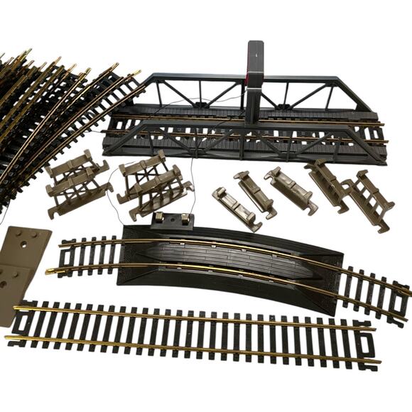 Life-Like Transformer Track Railroad Bridge & Trestle Set with Blinking Light - Picture 2 of 15